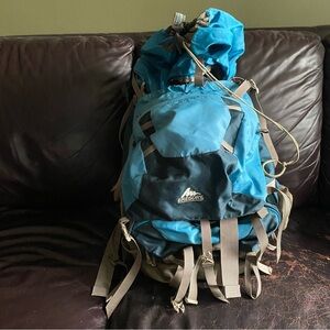 Gregory Deva 70 Women’s Hiking Back Pack Camping Travel Bag Blue Medium